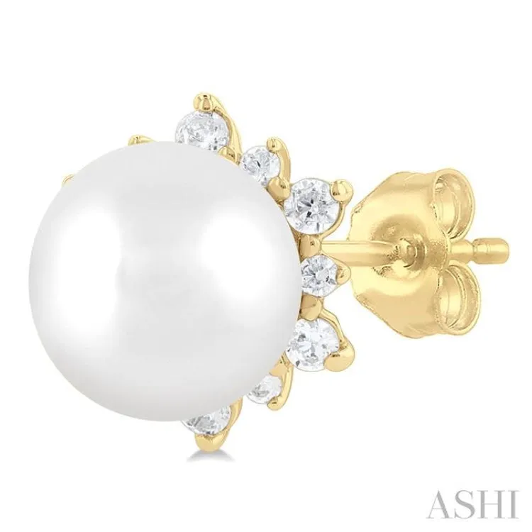 1/6 ctw Petite 5.50  MM Cultured Pearl and Round Cut Diamond Fashion Stud Earring in 10K Yellow Gold