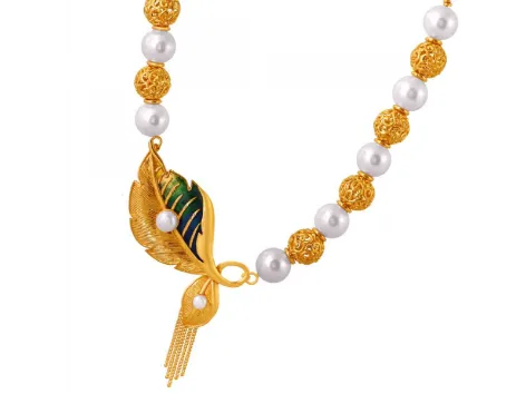 Exclusive Chic 22k Gold Necklace And Earring Jewellery Set With Pearls