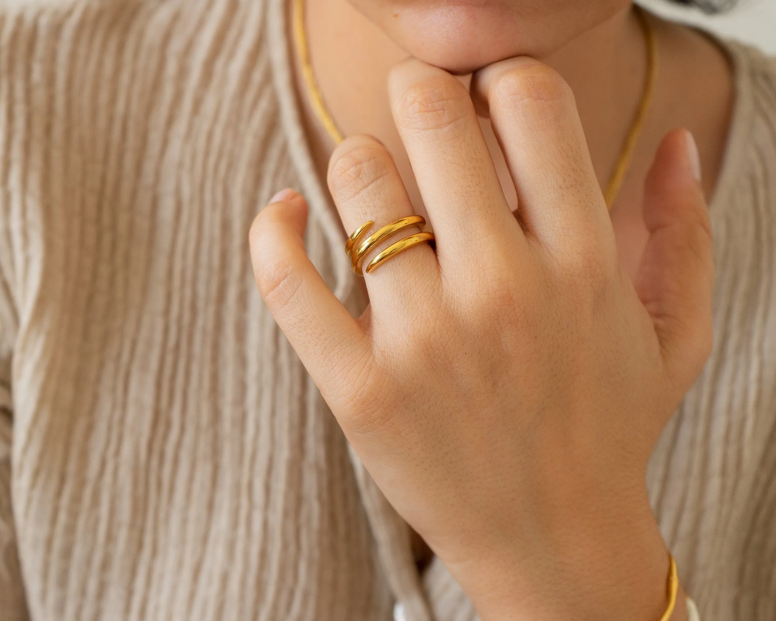 Gold Twisted Band Ring