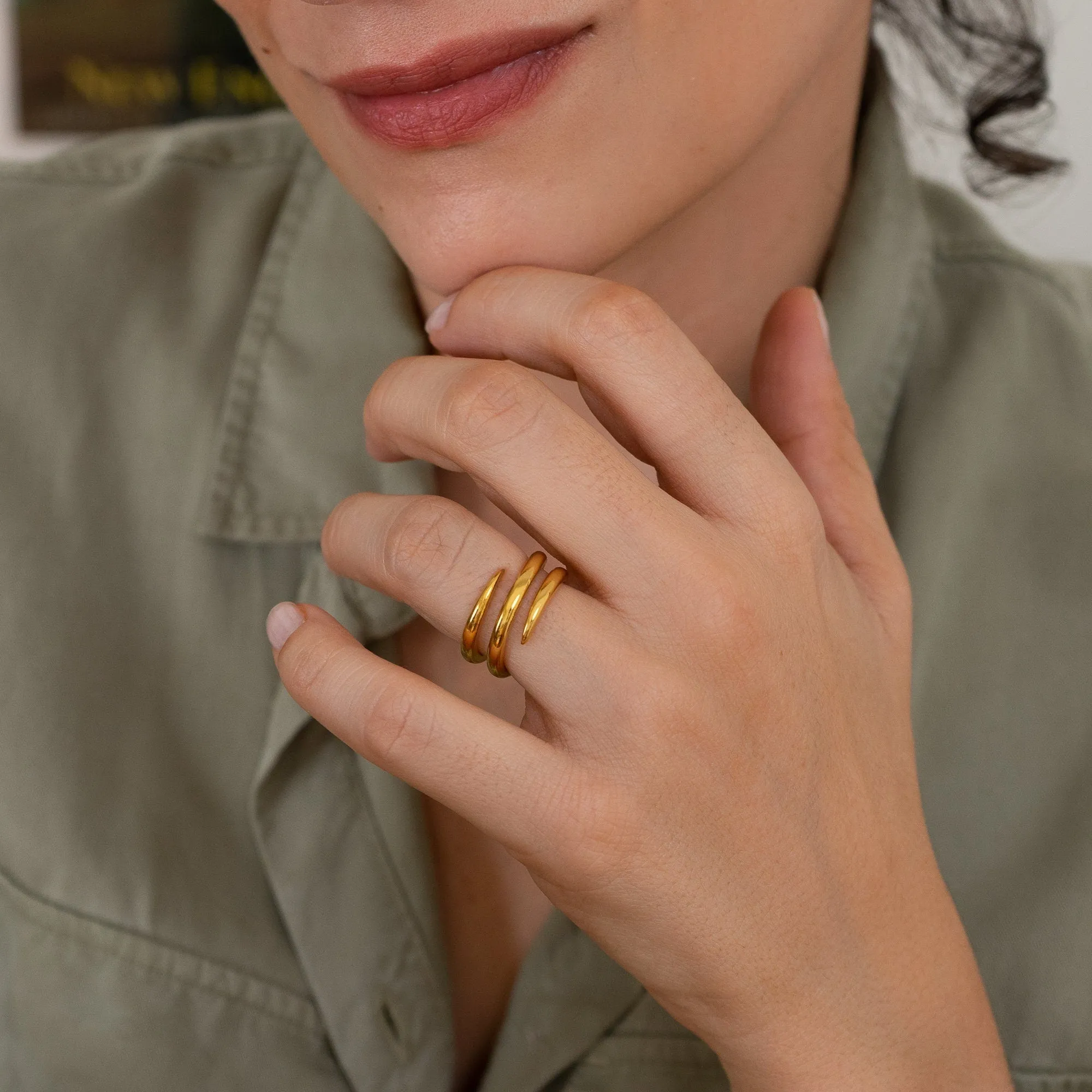 Gold Twisted Band Ring