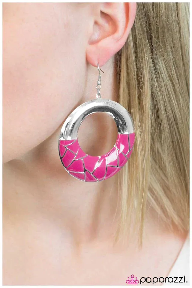 Paparazzi Earring ~ It Girl - Pink