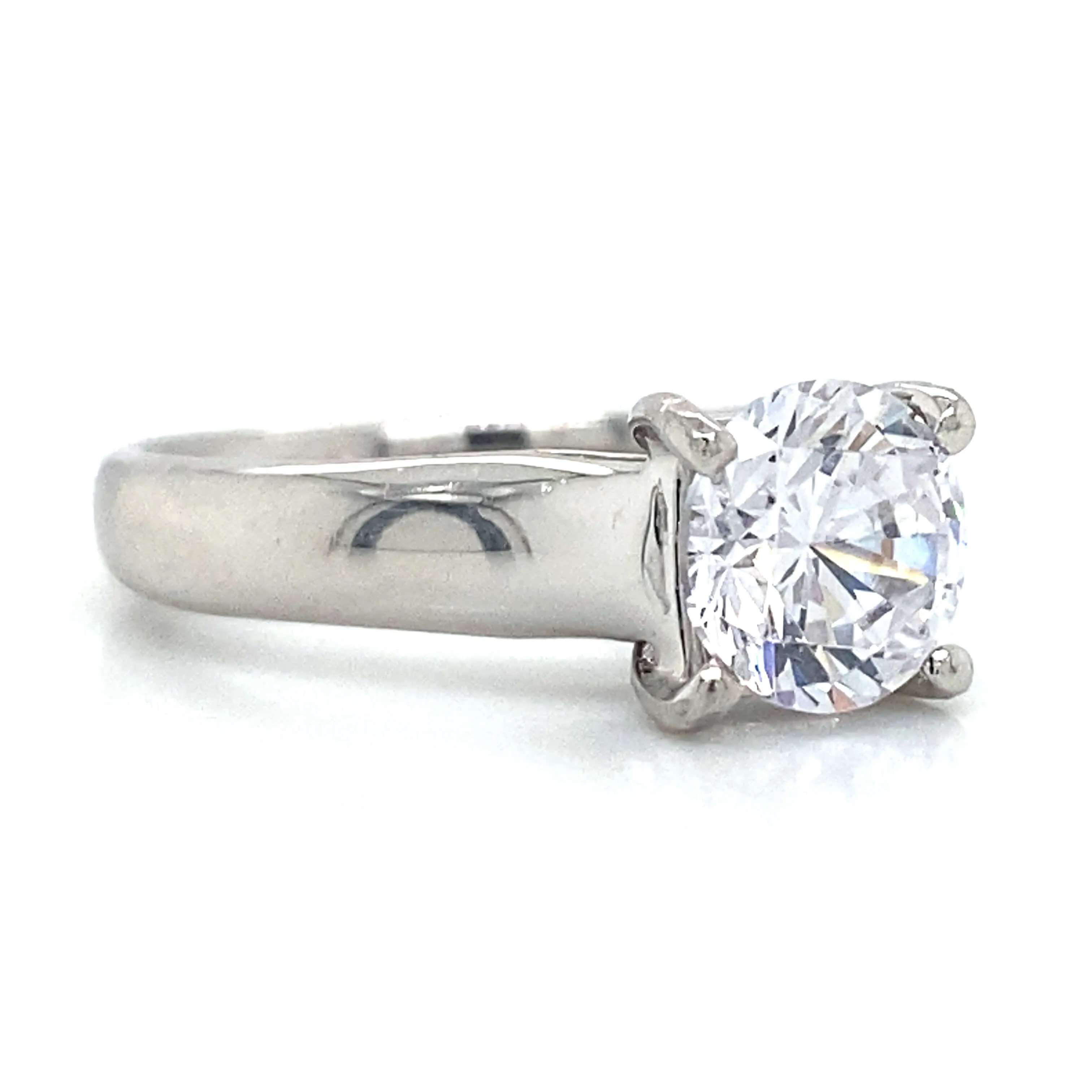 Solitaire Engagement Ring in Platinum