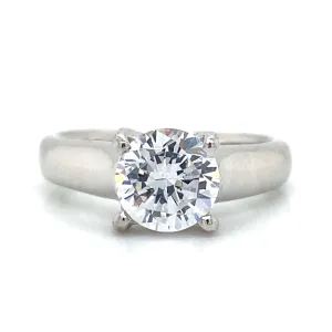 Solitaire Engagement Ring in Platinum