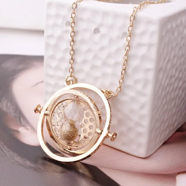 Vicney Time Converter Hourglass Pendant Necklace Vintage Creative 360 Degree Rotatable Chains Necklace For Women Jewelry